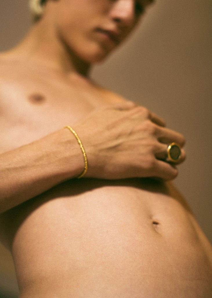 Lucky-Blue-Smith-By-Matt-Lambert-For-Paper-Magazine-10