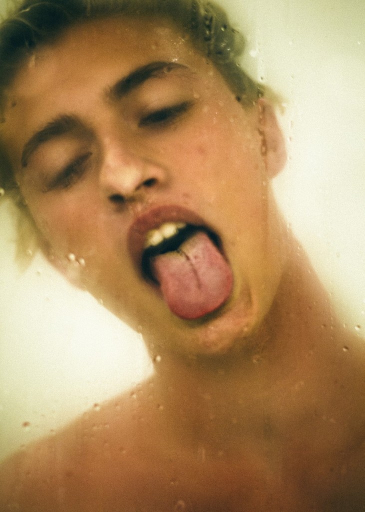 Lucky-Blue-Smith-By-Matt-Lambert-For-Paper-Magazine-16